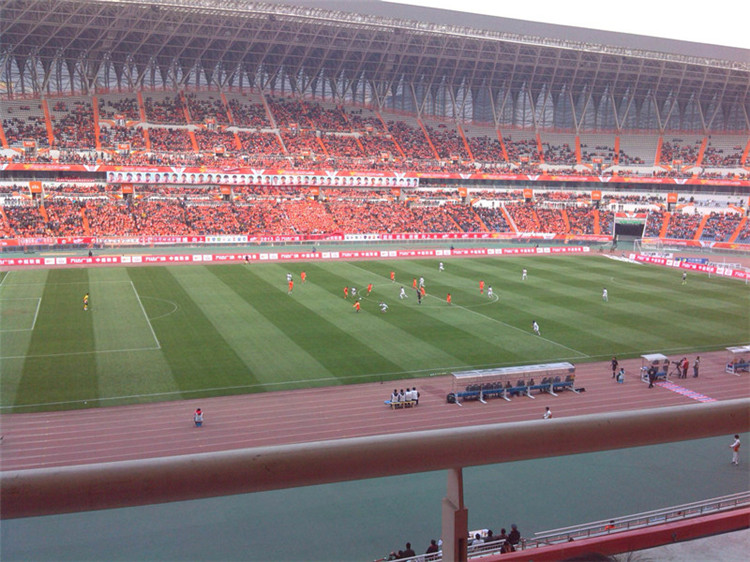 克孜勒苏柯尔克孜体育场看台网架加工